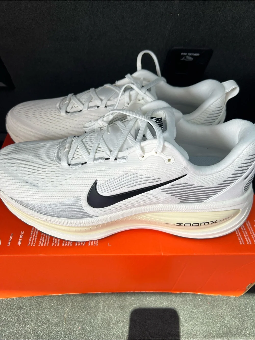 Nike Vomero 18 Summit White Coconut Milk HM6803-101 New Authentic Size 14M NIB!